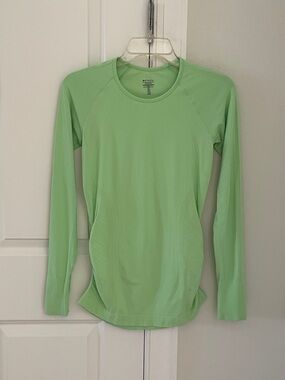 Athleta Women's Long-Sleeve Crew Top in Mint Green